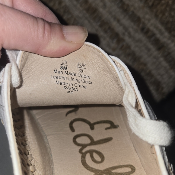 Women's Sz 8 White Casual Sneakers Sam Edelman Leather Lining - Picture 4 of 4